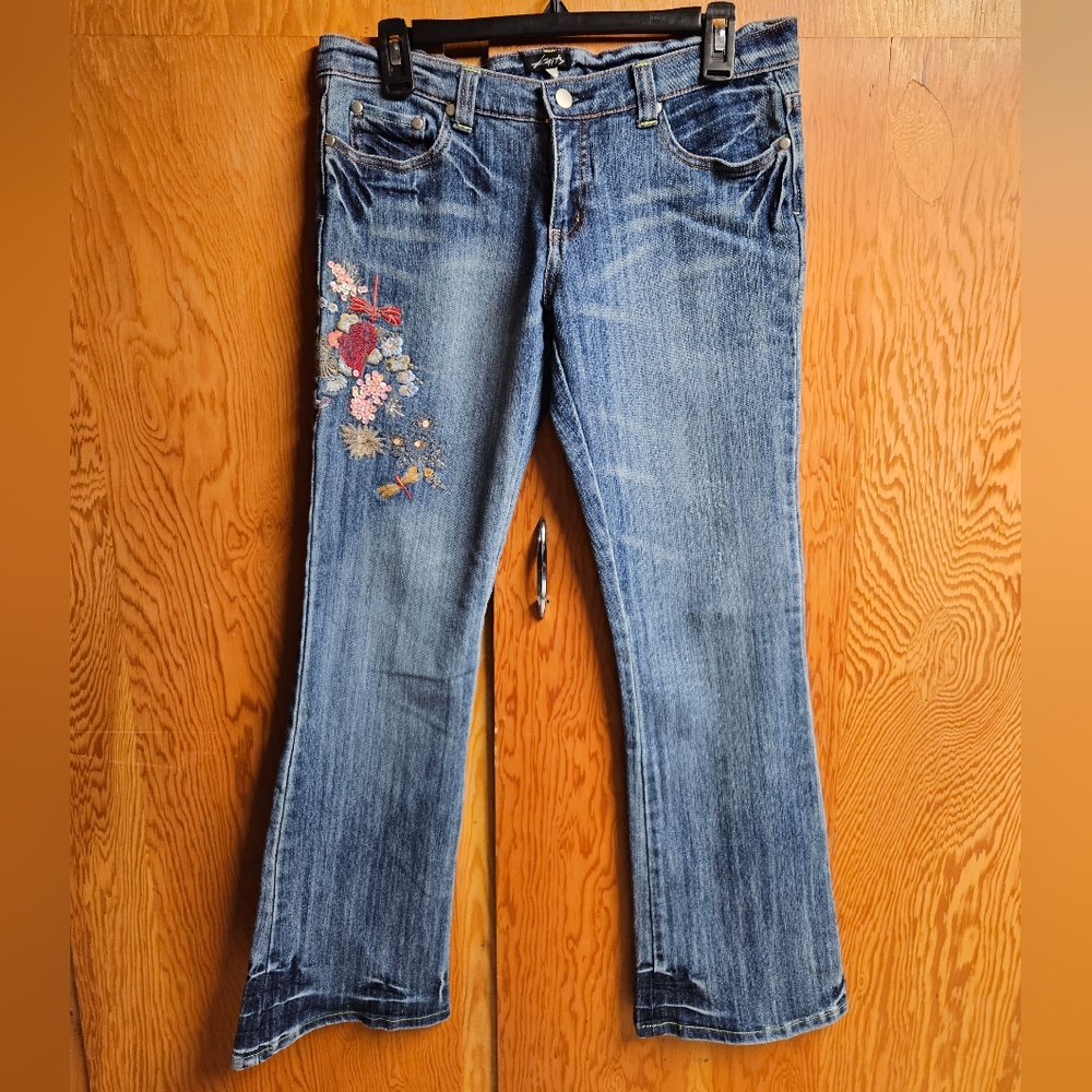 Kaity embroidered jeans, Size 7/8, Excellent condition